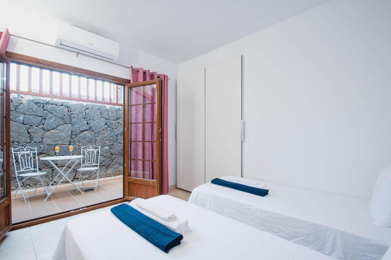 Villa Vista Reina - Luxury 6 Bedroom - Heated Pool- Views - Pool Table - Vista Lobos - Playa Blanca Экстерьер фото