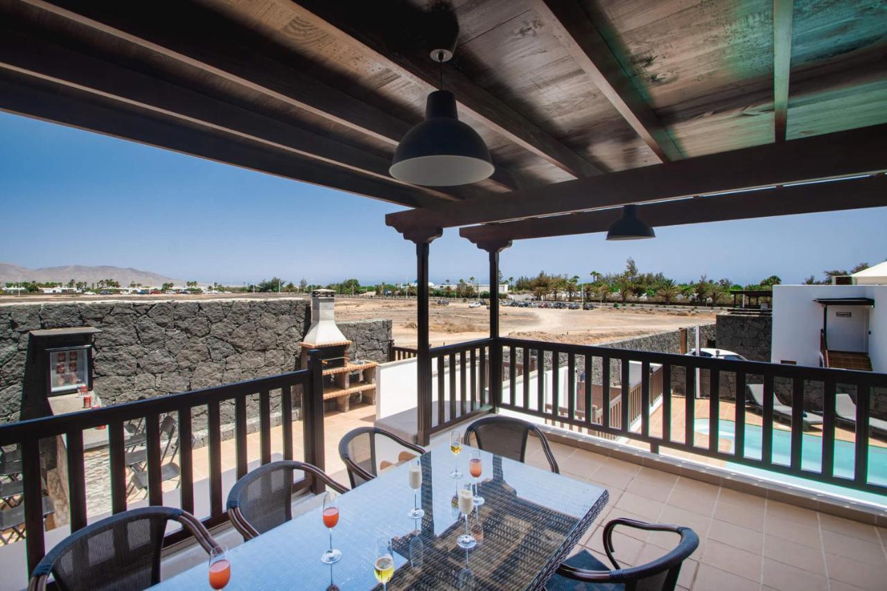 Villa Vista Reina - Luxury 6 Bedroom - Heated Pool- Views - Pool Table - Vista Lobos - Playa Blanca Экстерьер фото